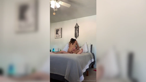 Autumn Falls - Homemade Bedroom Sextape