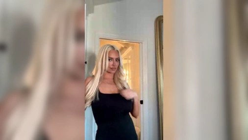 Lindsey Pelas - Nude October Livestream