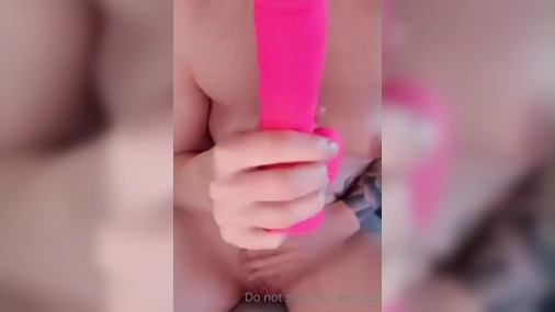 Norwegian Ida Pink Dildo Bate