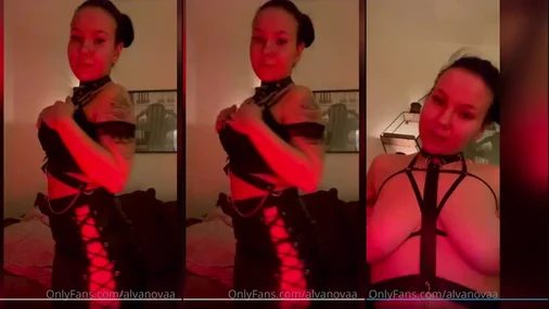 Alvanovaa Dildo lutschen und reiten im Lederrock