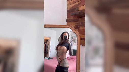Swedish Thecleopetra touching herself