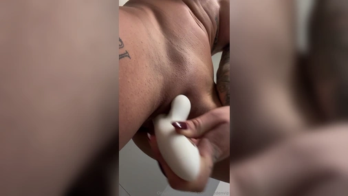 Swedish Alicestrawberries playing with dildo