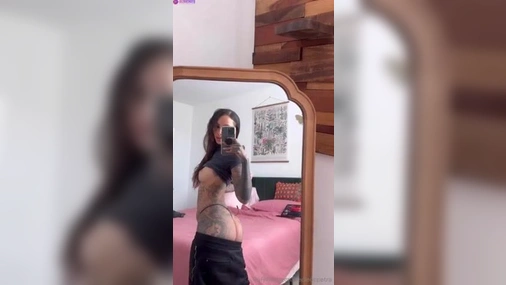 Swedish Tattooed Babe Cleo Kinnaman Filming Her Tight Sexy Body In Mirror