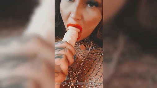 Swedish Bombshell Linnejha Blowjob Dildo