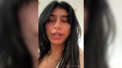 Mia Khalifa - Trying On Sexy Dresses On Livestream