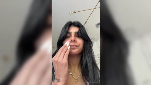 Mia Khalifa - Trying On Sexy Dresses On Livestream