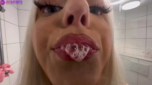Norwegian xNatalie_04 Sloppy BBC Dildo Blowjob In Shower
