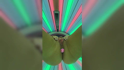Emisecrets tanning bed