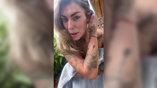 Ana Lorde - Outdoor Public Masturbation in Shower