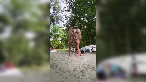 Lillyfeesquirt - 2 German Sluts Sucking Big White Cock Outdoors