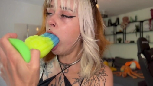 Sally Dinosaur Bizarre Throat Training With Dildos