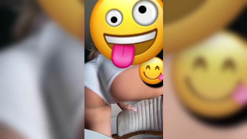 Alva Lagerström - Shaking her ass
