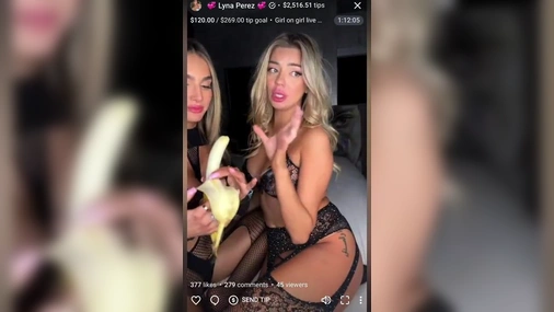 Lyna Perez Banana Blowjob on Livestream