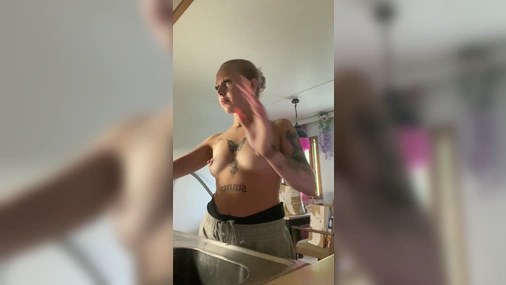 finnish  jadebeib naked in the kitchen making the dishes
