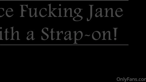Jane Beeb Lesbian Play With Strapon