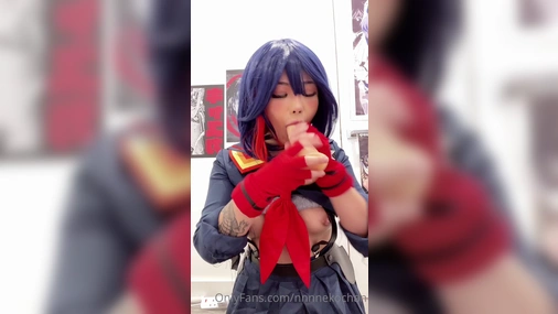 Nnnnekochan - Asian Cosplayer Deepthroating Big Dildo