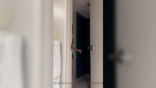 Strawberrykisses99 - All Natural Ginger Babe Showering Nude