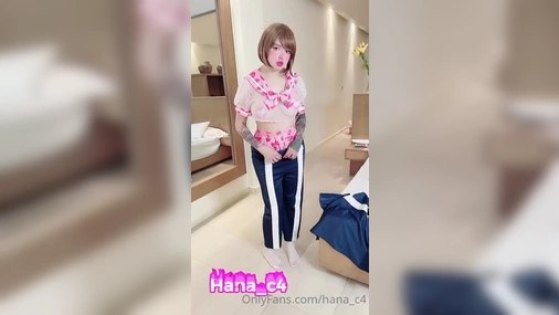 Hana_C4 Rides Dildo