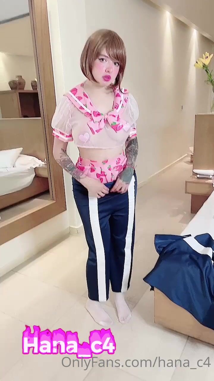 Hana_C4 Rides Dildo