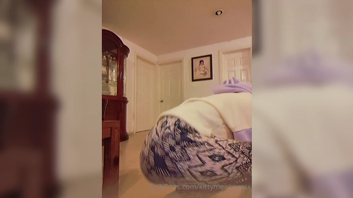 KittyMeichi Flashing Tits And Ass