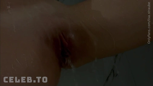 Lisa Straube Flashing Pussy in Shower