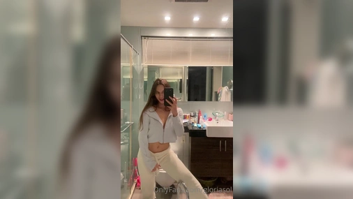 Gloria Sol Flashing Tits