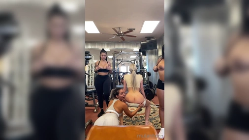 Mulan Hernandez Bouncing Tits With Friends In The Gym