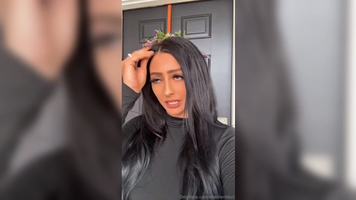 IndianaMylf Fucks Her Uber Driver