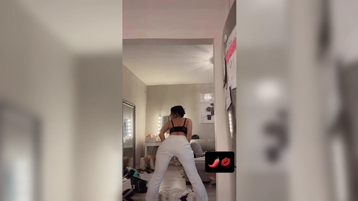 Swedish Natasha Twerking