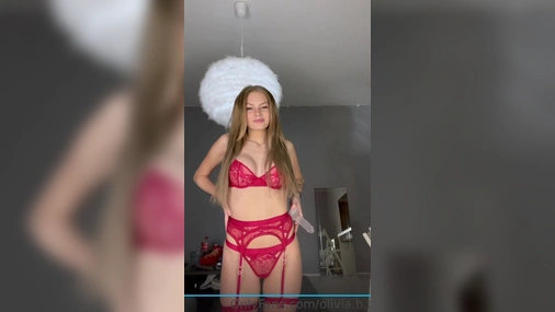 Olivia sexy