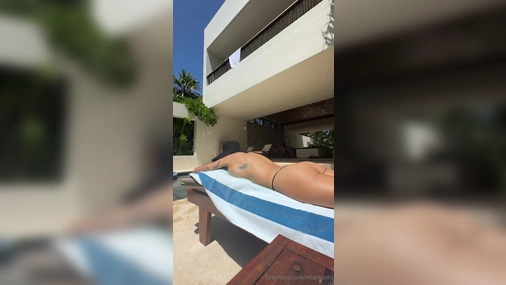 Mia Khalifa Being Sexy And Chatting With Fans on Live