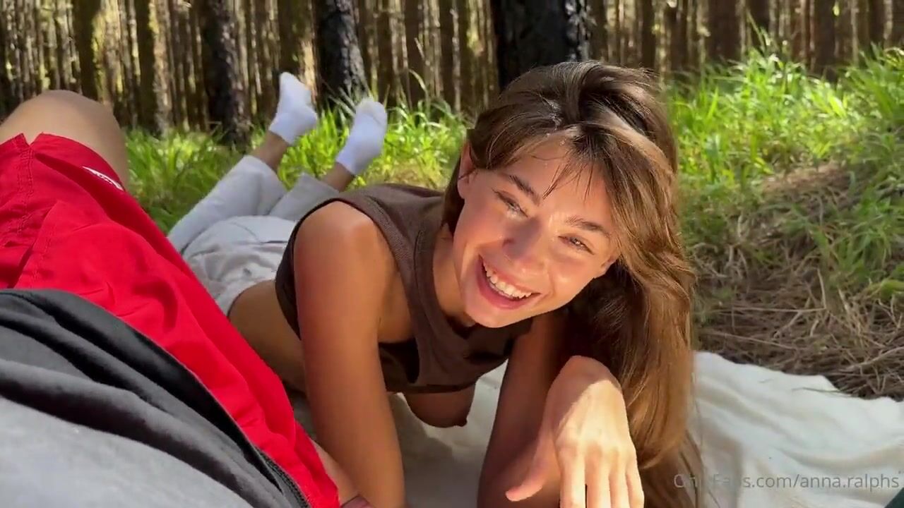 Anna Ralphs - Nature Scene Sextape With BF