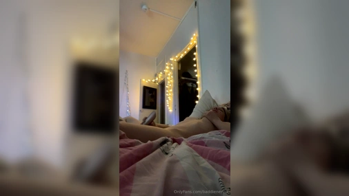 Finnish baddienenna using her vibrator 5