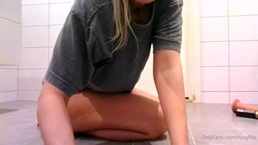 Norwegian hizzyfits riding big dildo
