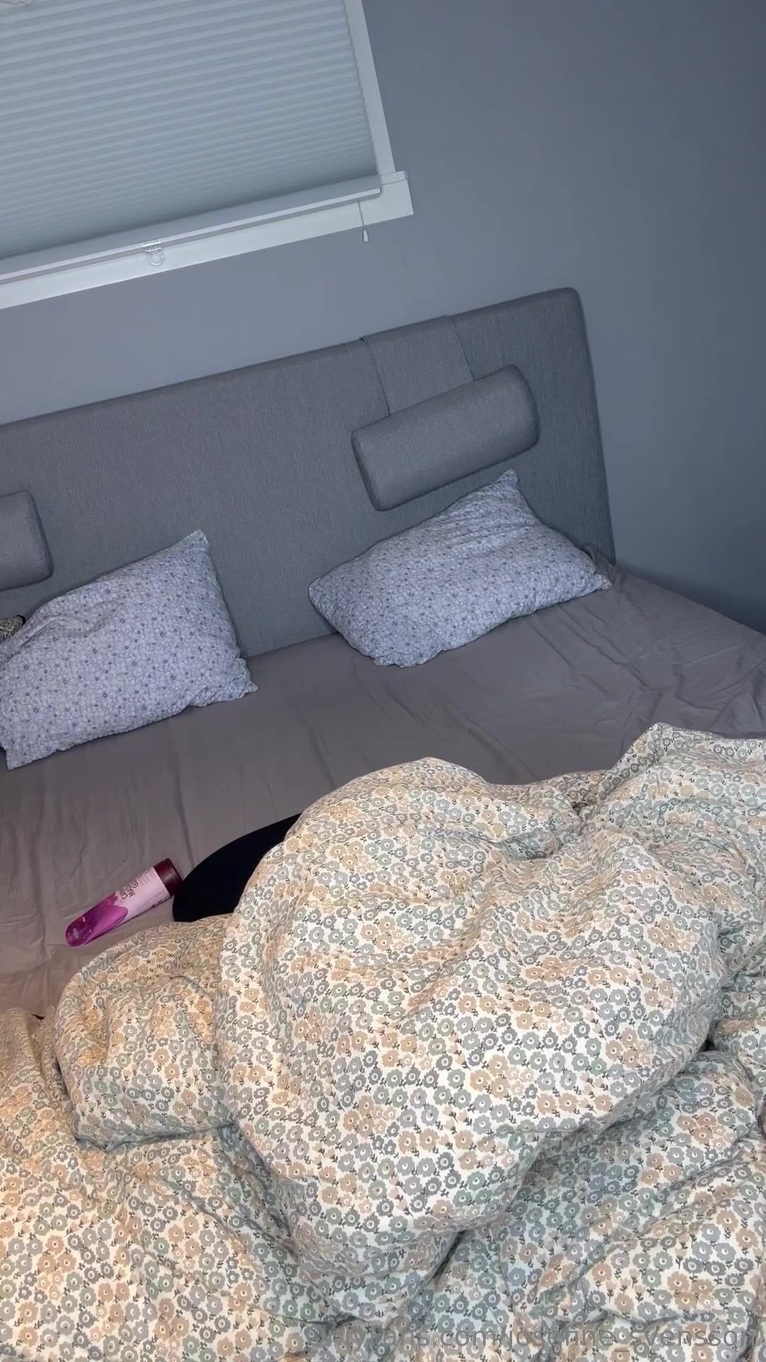 Swedish Josefine Svensson riding and sucking her pink dildo