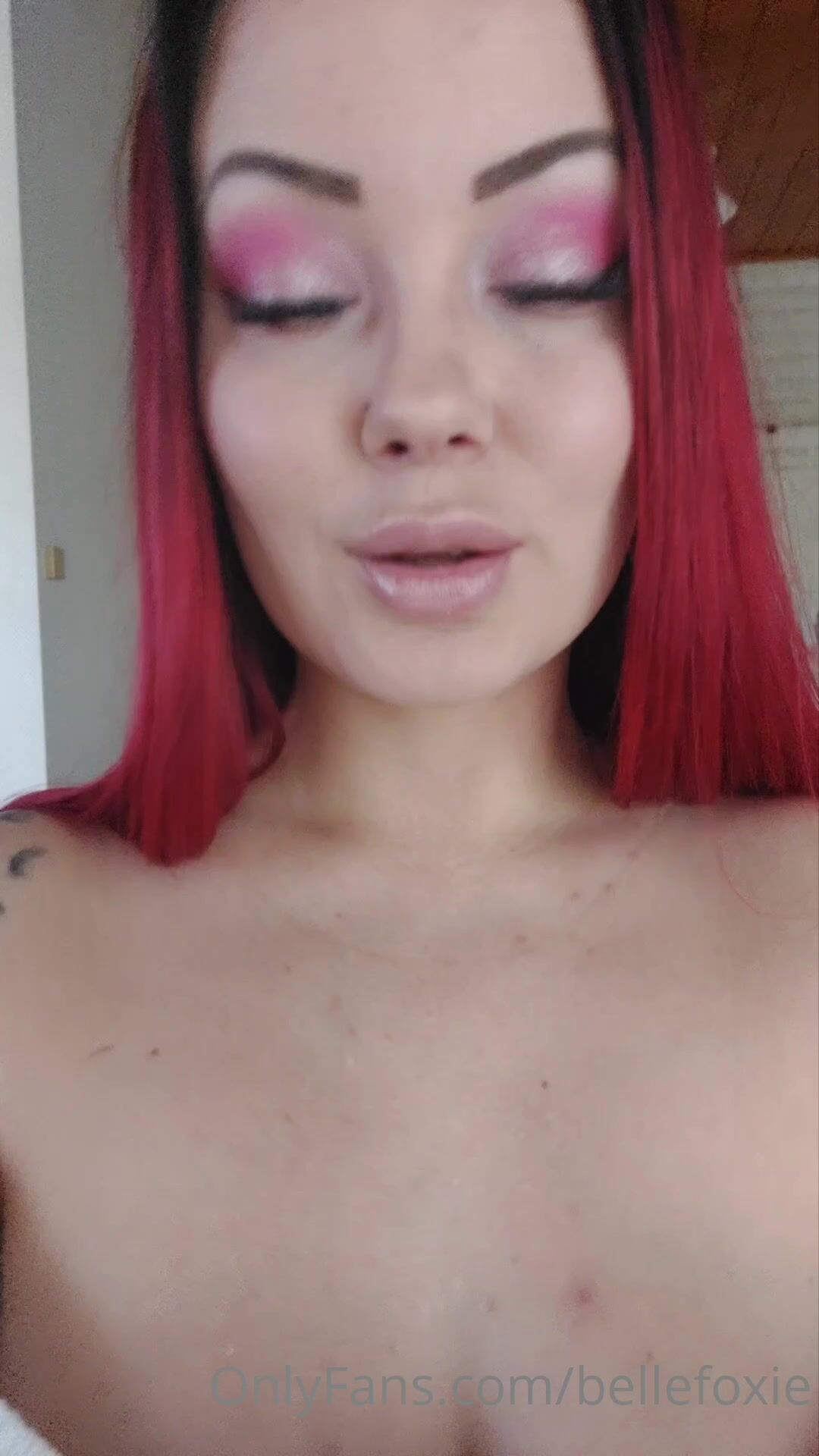 Finnish bellefoxie masturbating
