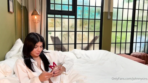 Niicky Baby - Homemade Sextape With Johnny Sins