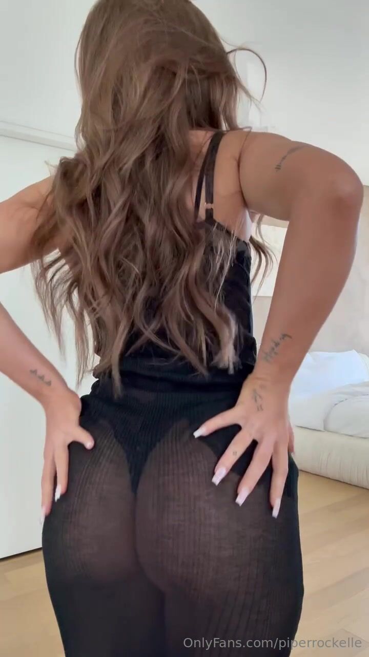 Piper Rockelle - Slow Striptease And Titty Play