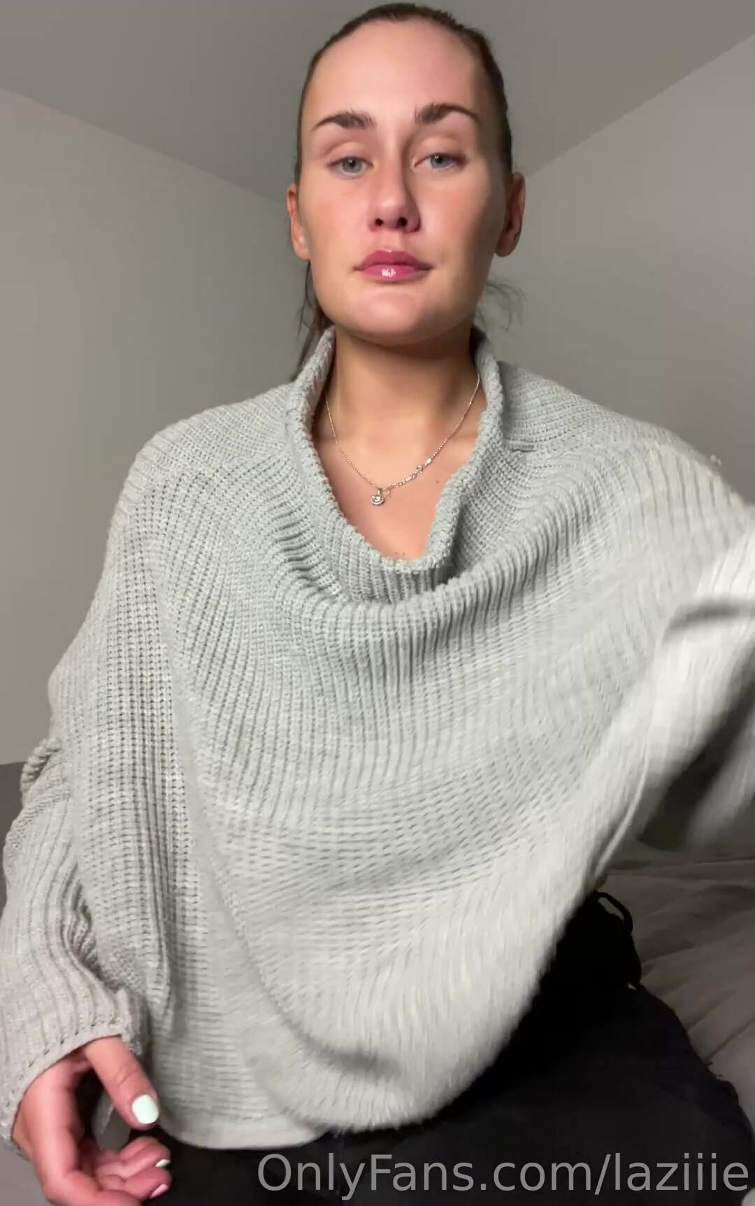 Swedish mikaelaburrito showing off her big ass 1