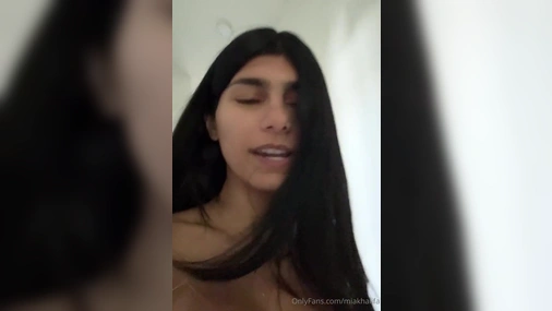Mia Khalifa - Extreme Long Morning Tease