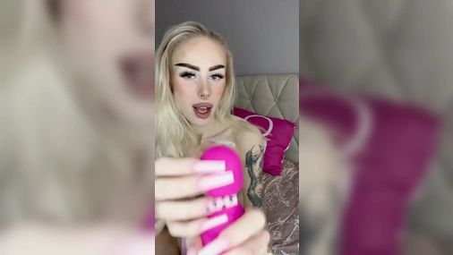 Finnish  Spreads Her Legs To Show Her Pussy