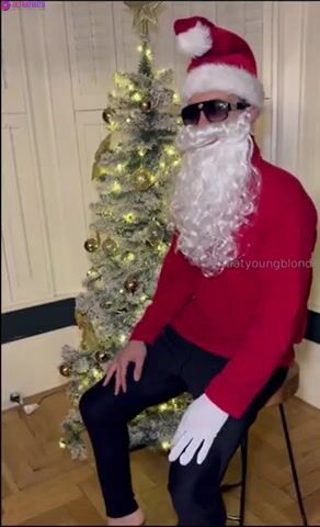 Swedish Blonde Bombshell ThatYoungBlonde - Xmas Sextape Ends With Cum On Pussy