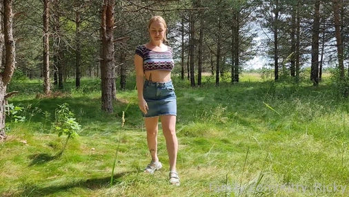 Kitty Ricky Solo Piss Play In The Forest