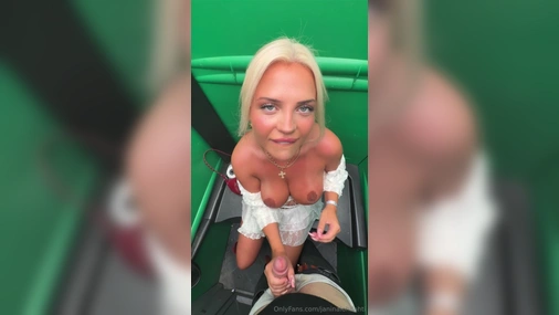 finnish janinalohilahti blowjob in toilet