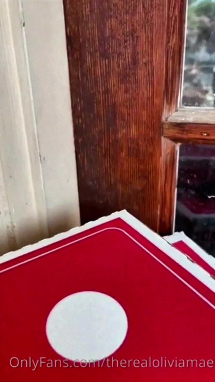 Olivia Mae Creampied By Pizza Delivery Guy