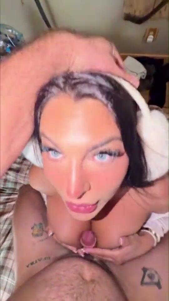 Emily Rinaudo - Homemade Suck And Fuck in POV