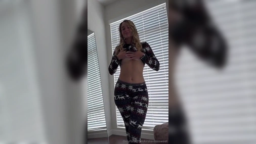 Kirstentoosweet Stripping Naked And Flaunts Tight Pussy in Perfect View