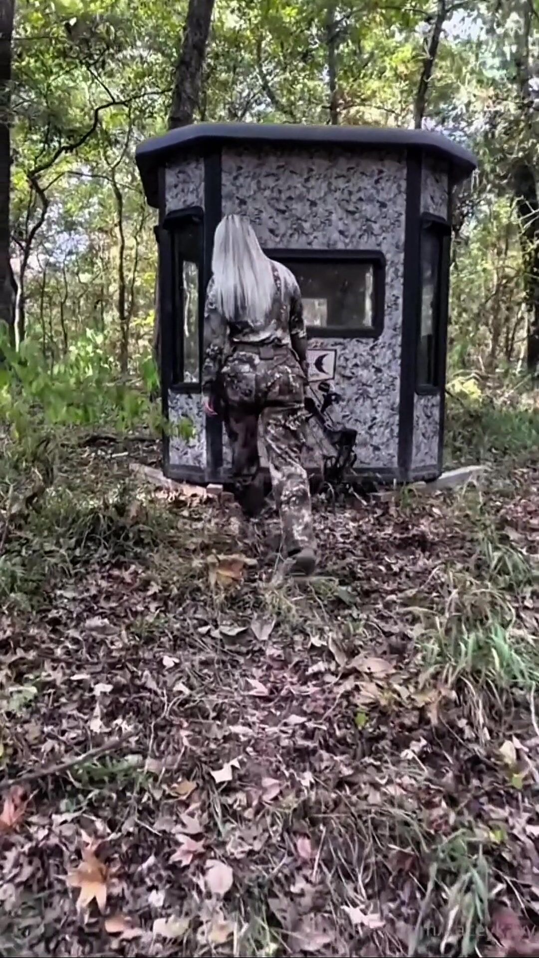 KaceyKayy Deer Blind Deep Creampie