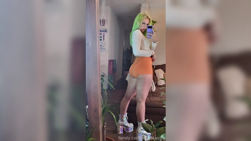 JuicyMagick Shaking Her ASSets Nude