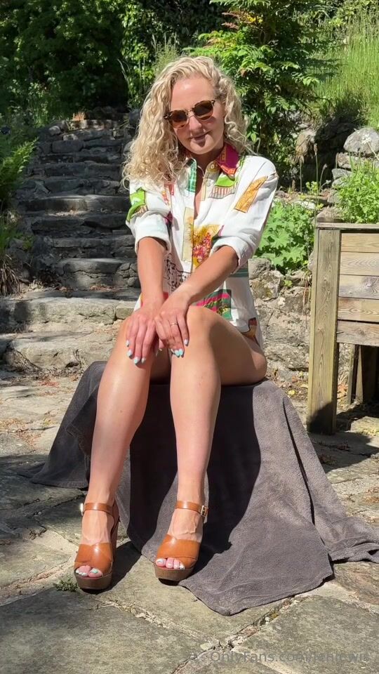 Jenna Lewis
